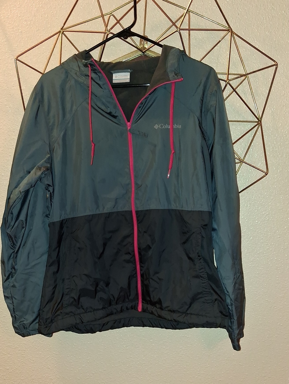 Columbia Two-Tone Hooded Windbreaker in Gray, Black & Pink